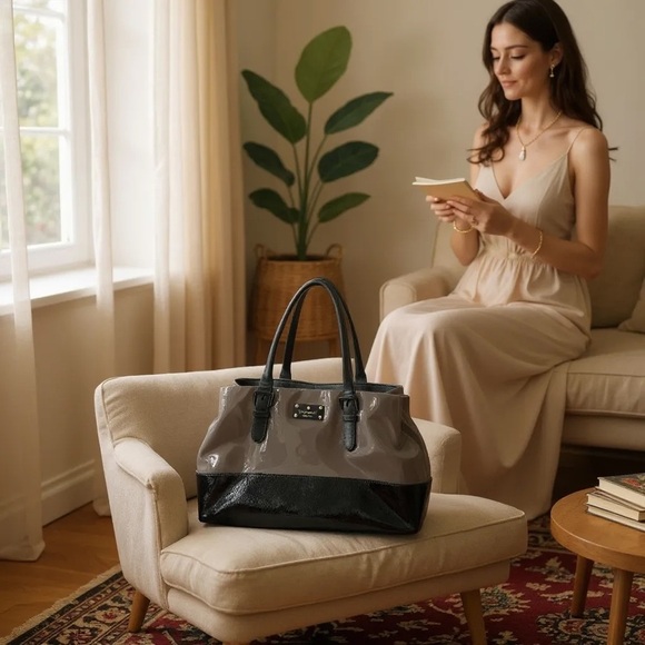 Stylish and Versatile Kate Spade Black and Gray Women's Patent Elena Bag - Picture 1 of 6